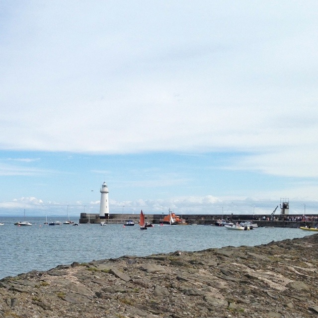 sjhoward.co.uk » Photo-a-day 231: Donaghadee Lighthouse